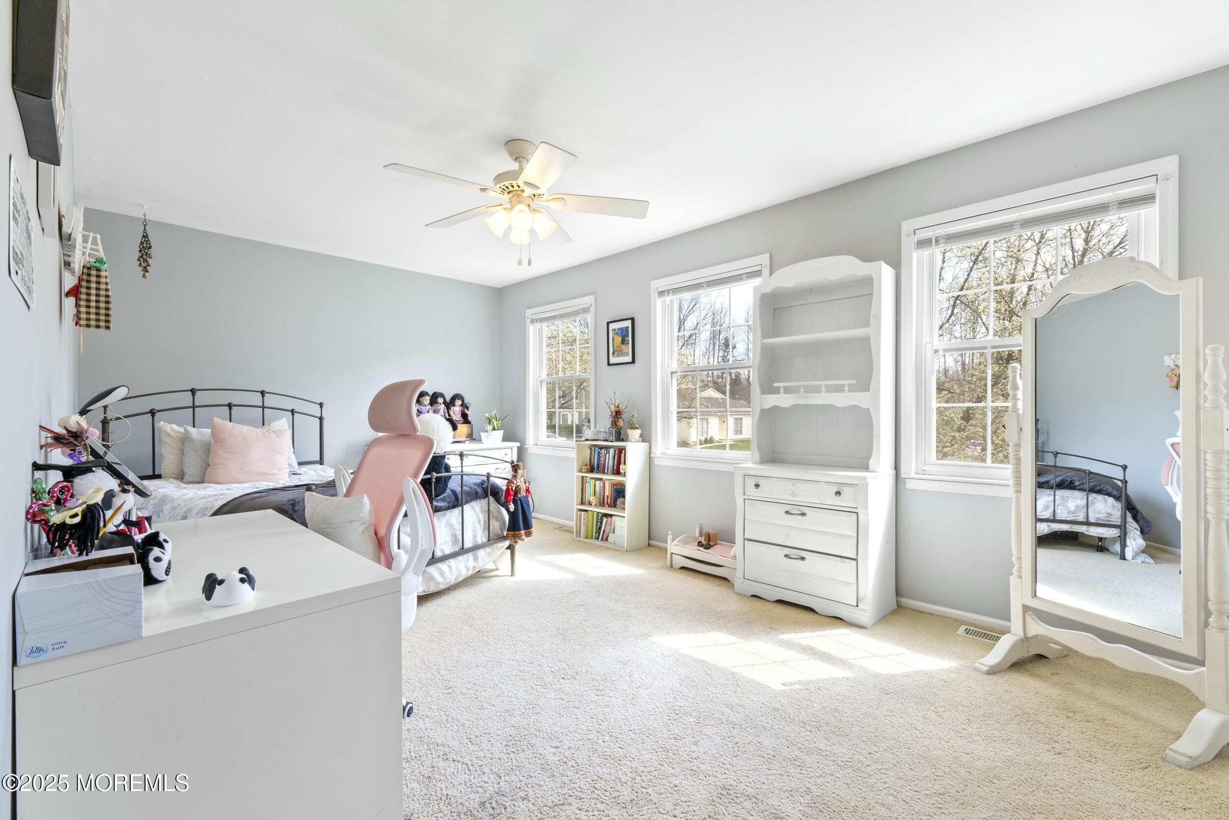 135 Archery Court, Old Bridge, New Jersey image 25