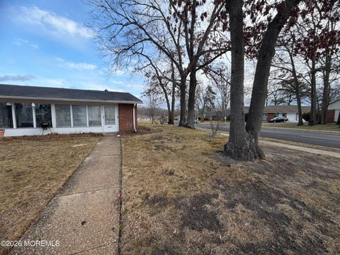 Photo of 434F Portsmouth Drive, Lakewood, NJ 08701 (MLS # 22601370)