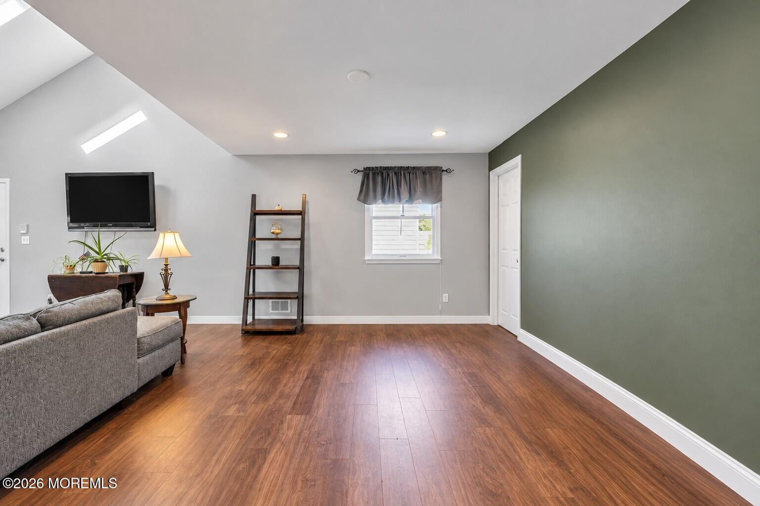 15 Hemingway Drive