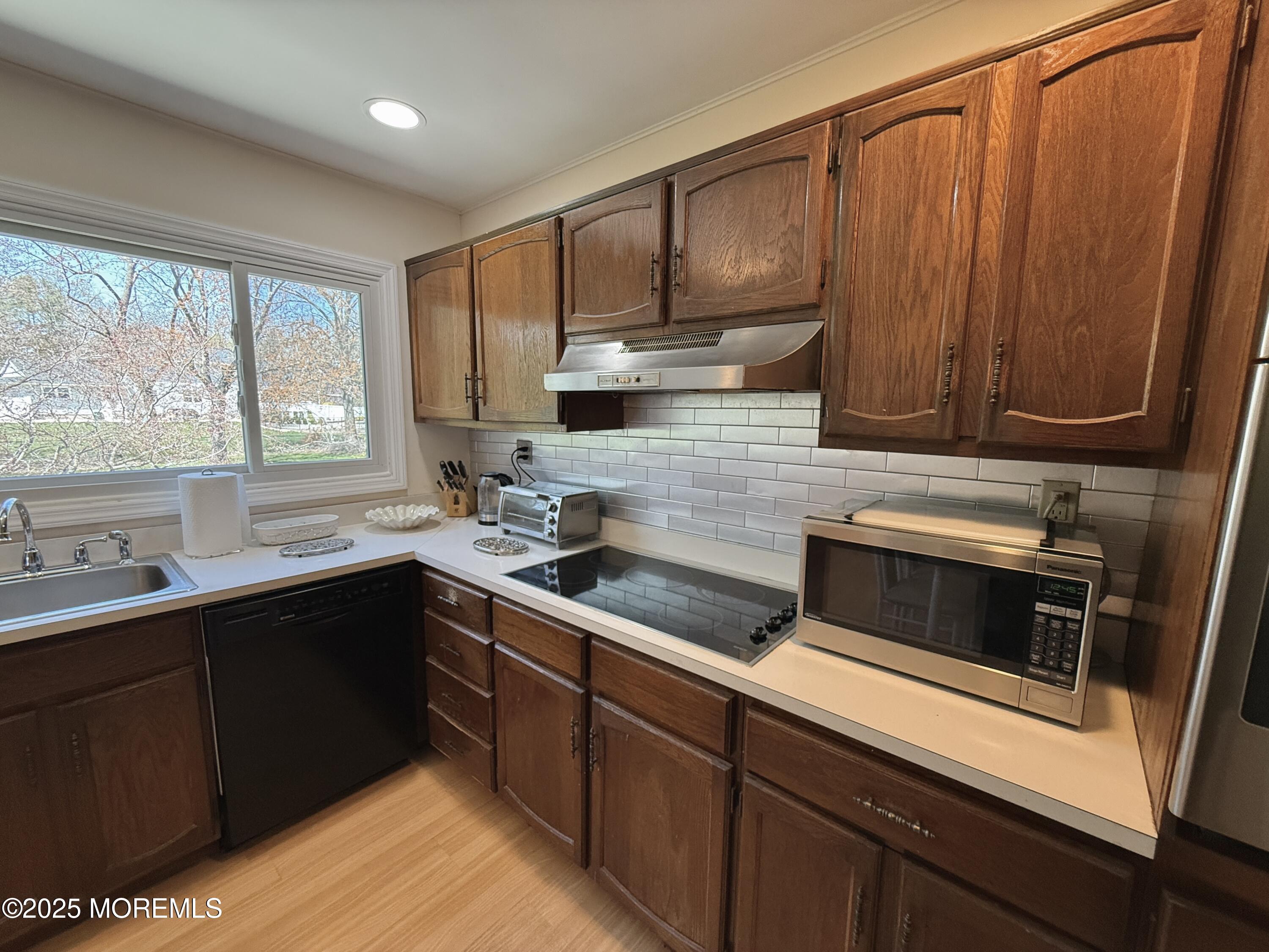 65 River Drive, Marlboro, New Jersey image 18