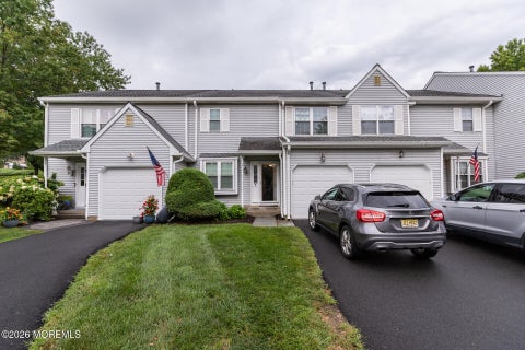 Photo of 17 Heritage Court, Ewing, NJ 08628 (MLS # 22627046)