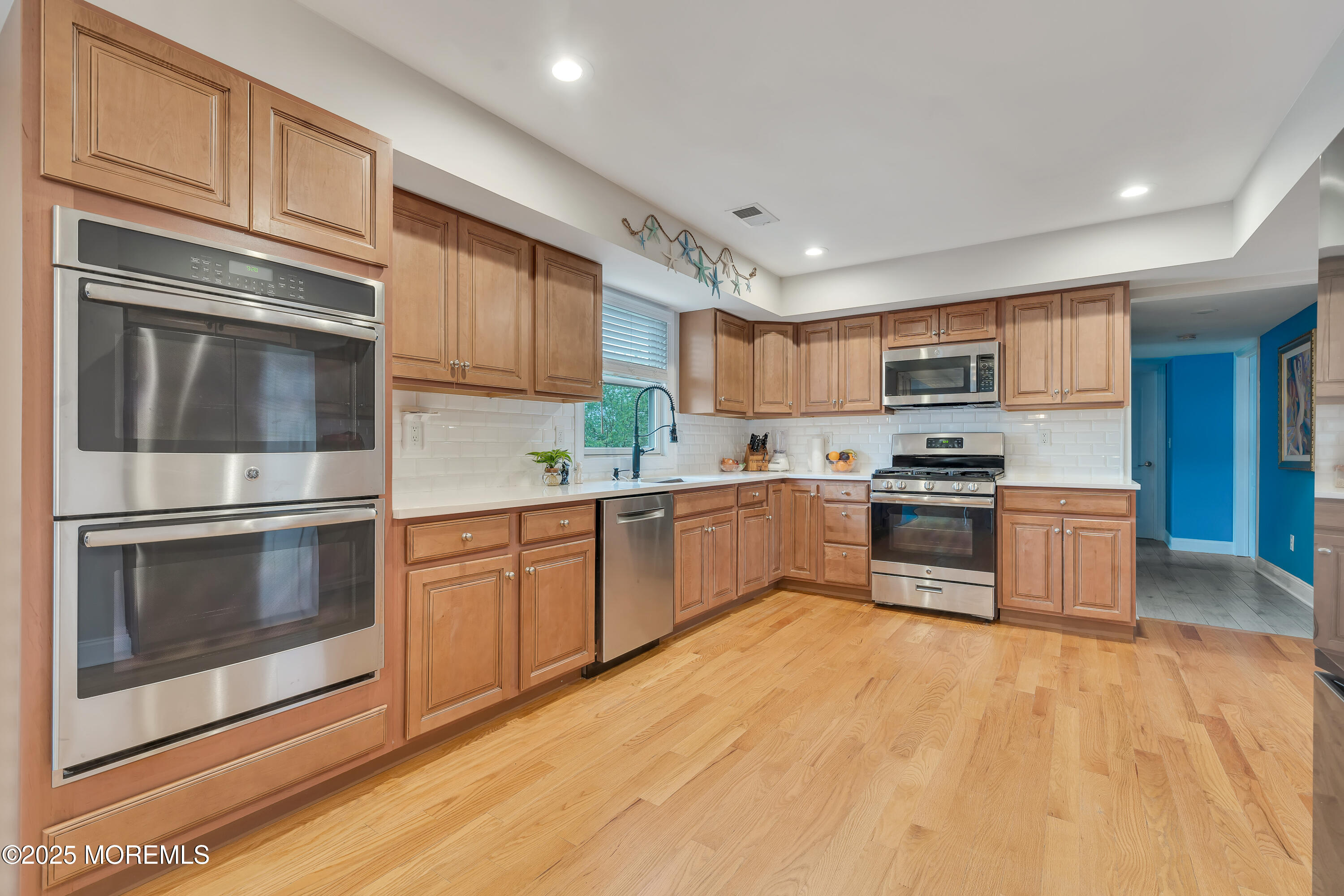728 Brook Avenue, Union Beach, New Jersey image 8