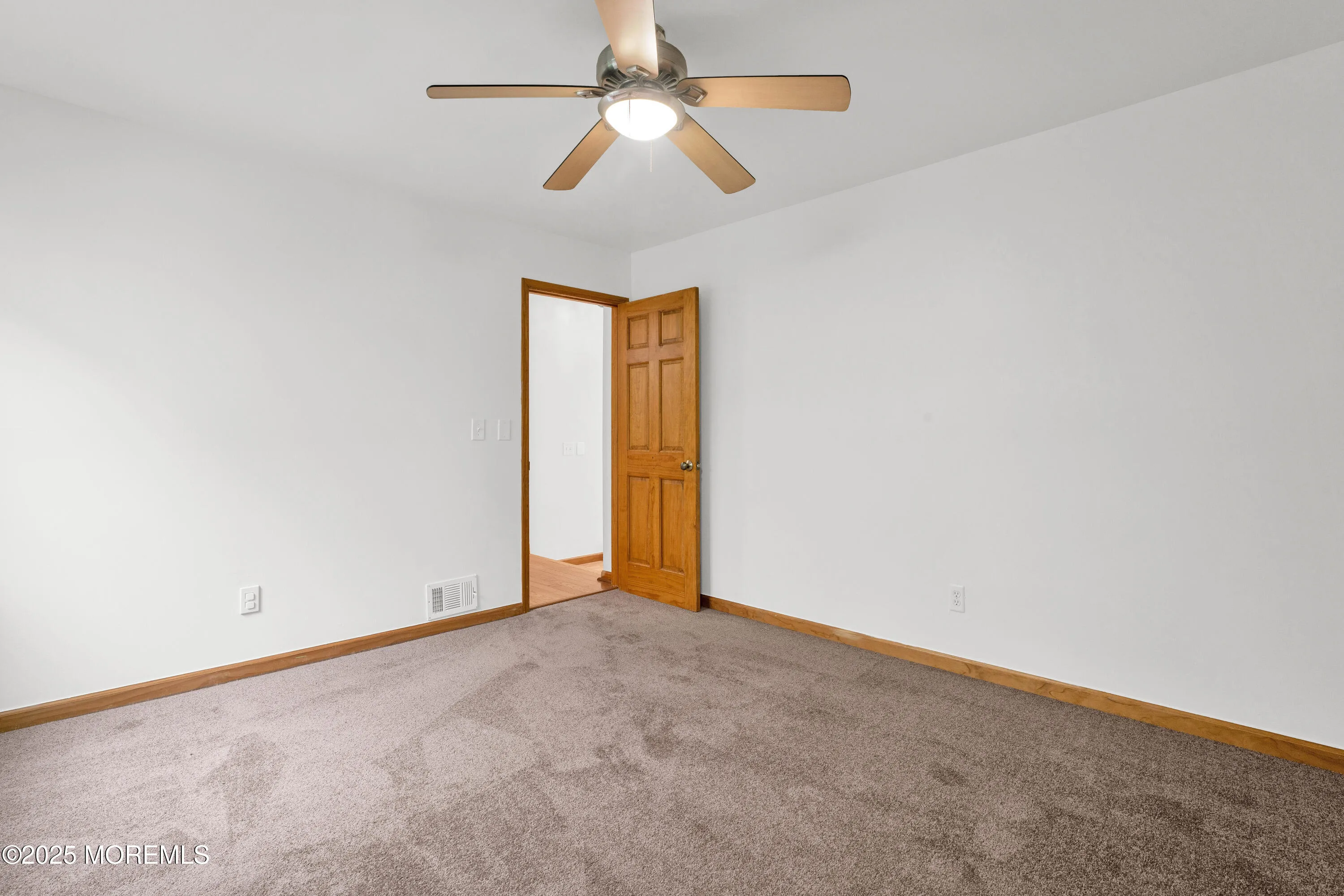 Ocean Twp, New Jersey 07712, United States, 2 Bedrooms Bedrooms, ,3 BathroomsBathrooms,Residential,Active,196285