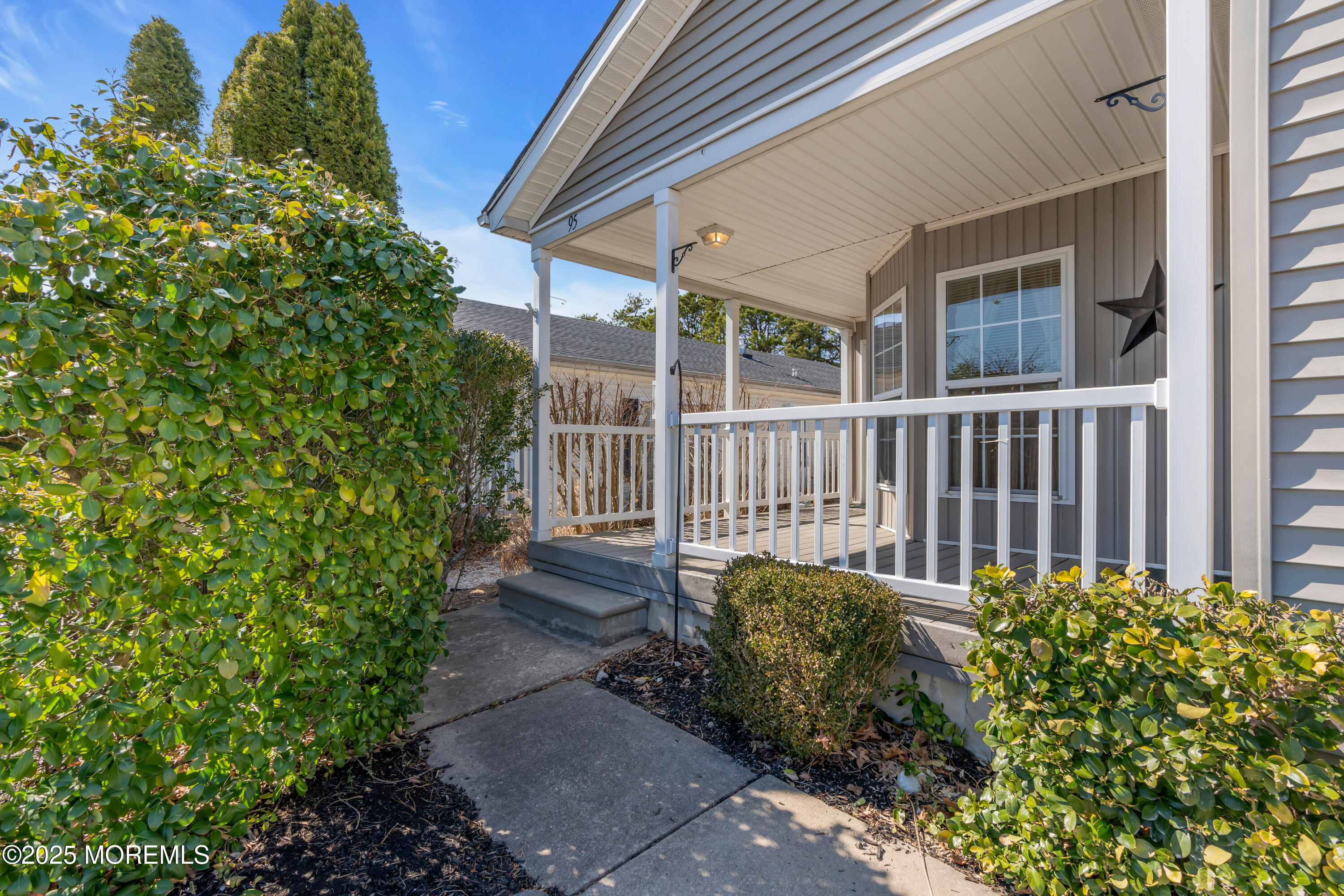 95 Oak Ridge Lane, Manahawkin, New Jersey image 3