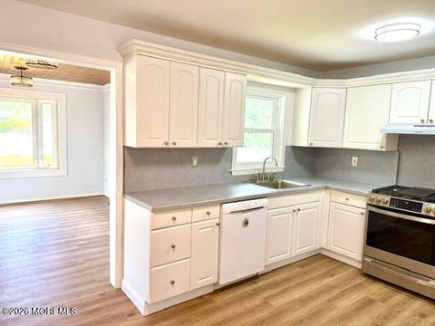 Homes For Rent - 27 Runyon Avenue<br/> Monmouth County, Freehold, NJ 07728