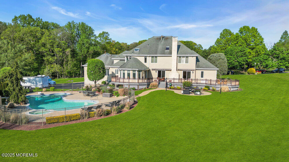 210 Doe Trail, Marlboro, New Jersey image 8