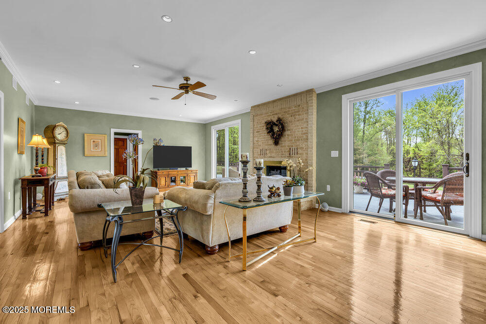 210 Doe Trail, Marlboro, New Jersey image 17