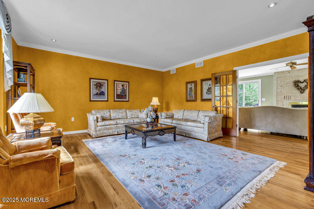 210 Doe Trail, Marlboro, New Jersey image 14