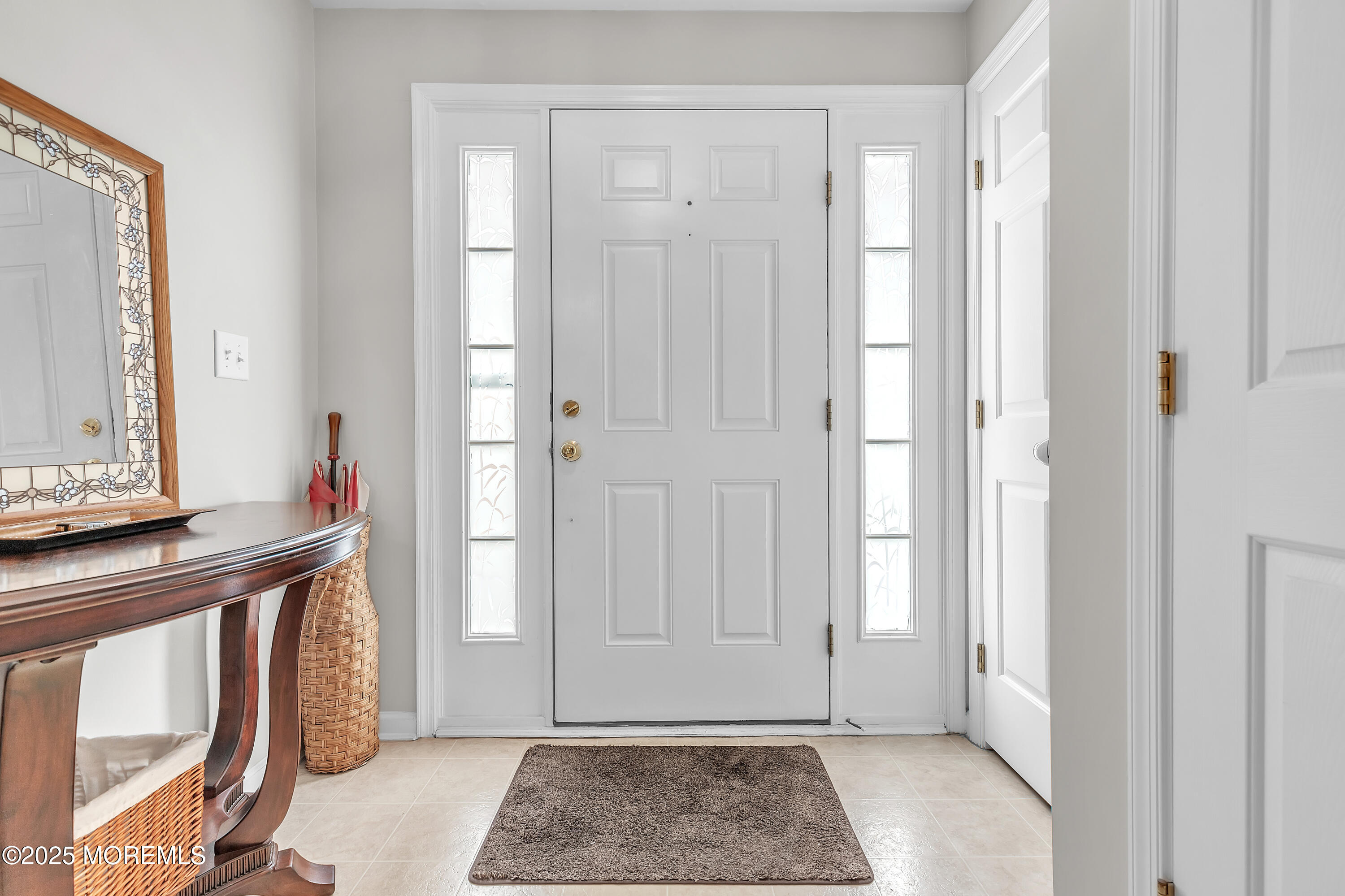 28 Abby Road, Farmingdale, New Jersey image 2