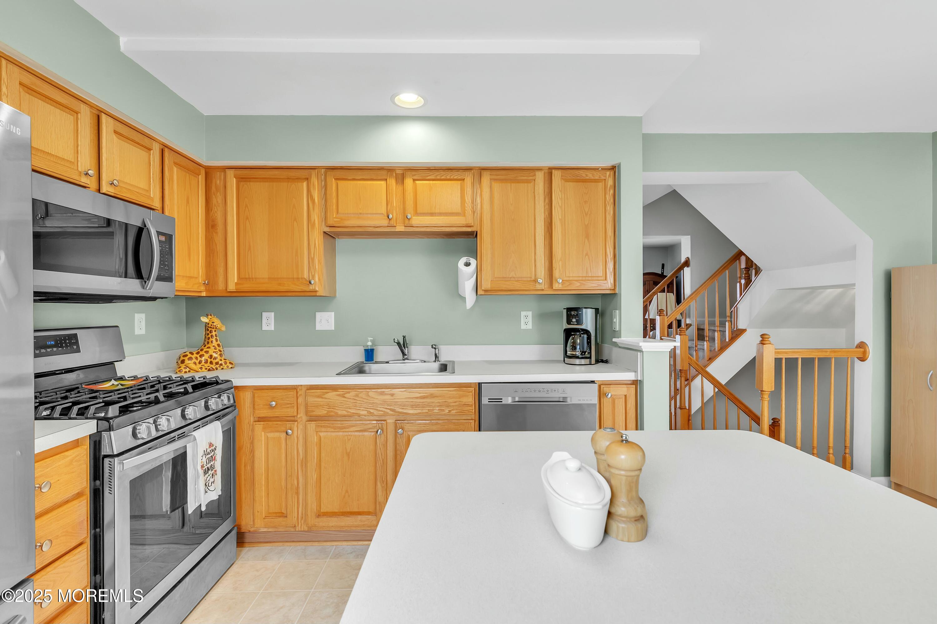 28 Abby Road, Farmingdale, New Jersey image 22