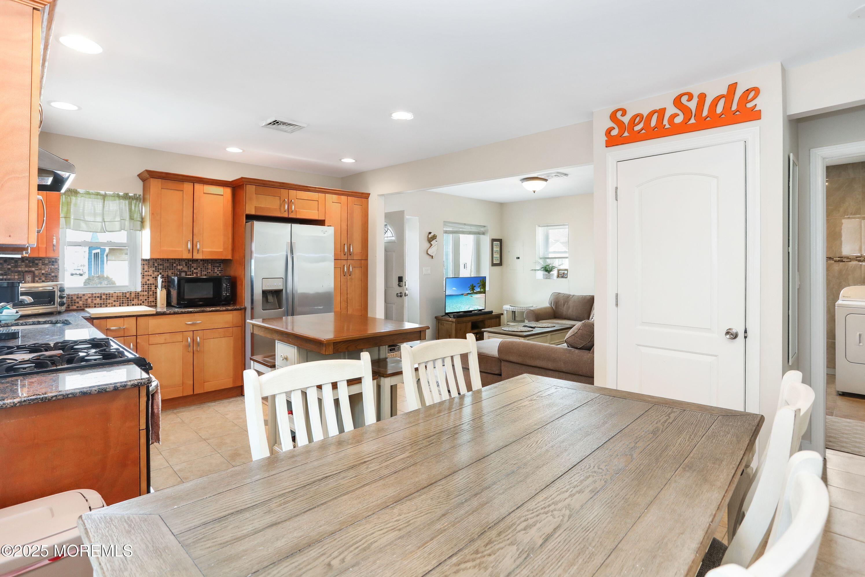 259 Carteret Avenue, Seaside Heights, New Jersey image 11