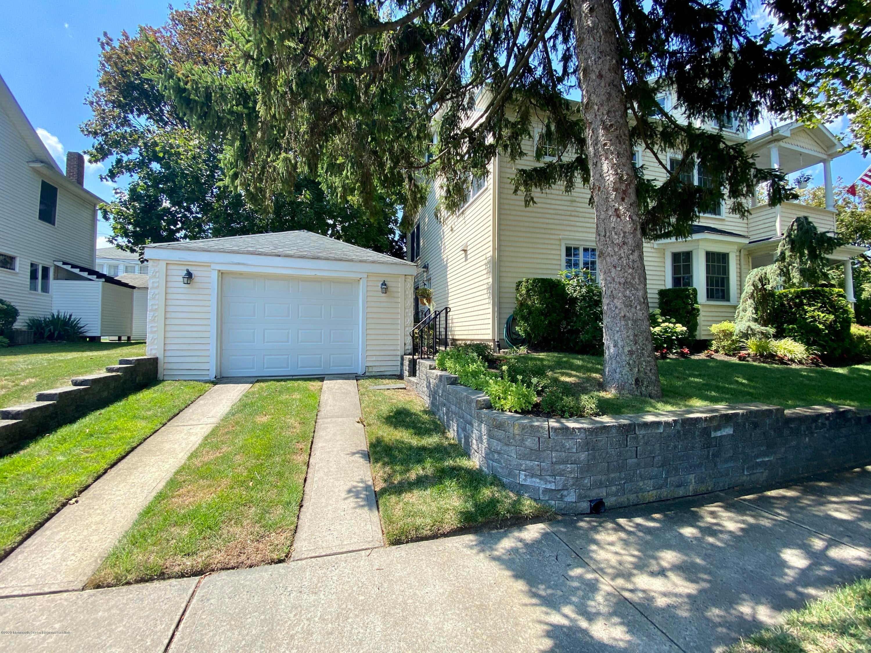 401 Garfield Avenue