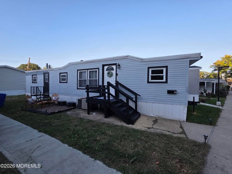 Mobile Home For Sale - 17 Gary Avenue<br/> Hazlet, NJ 07730