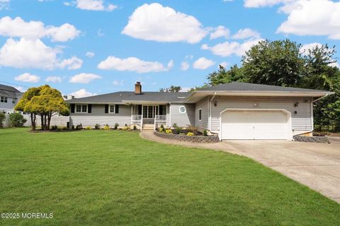 Photo of 25 Monroe Avenue, Toms River, NJ 08755 (MLS # 22600599)