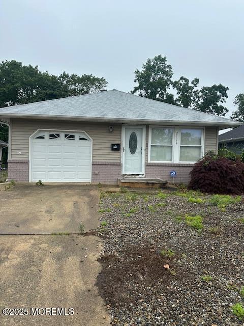 2176 Mount Hood Lane, Toms River, New Jersey image 2