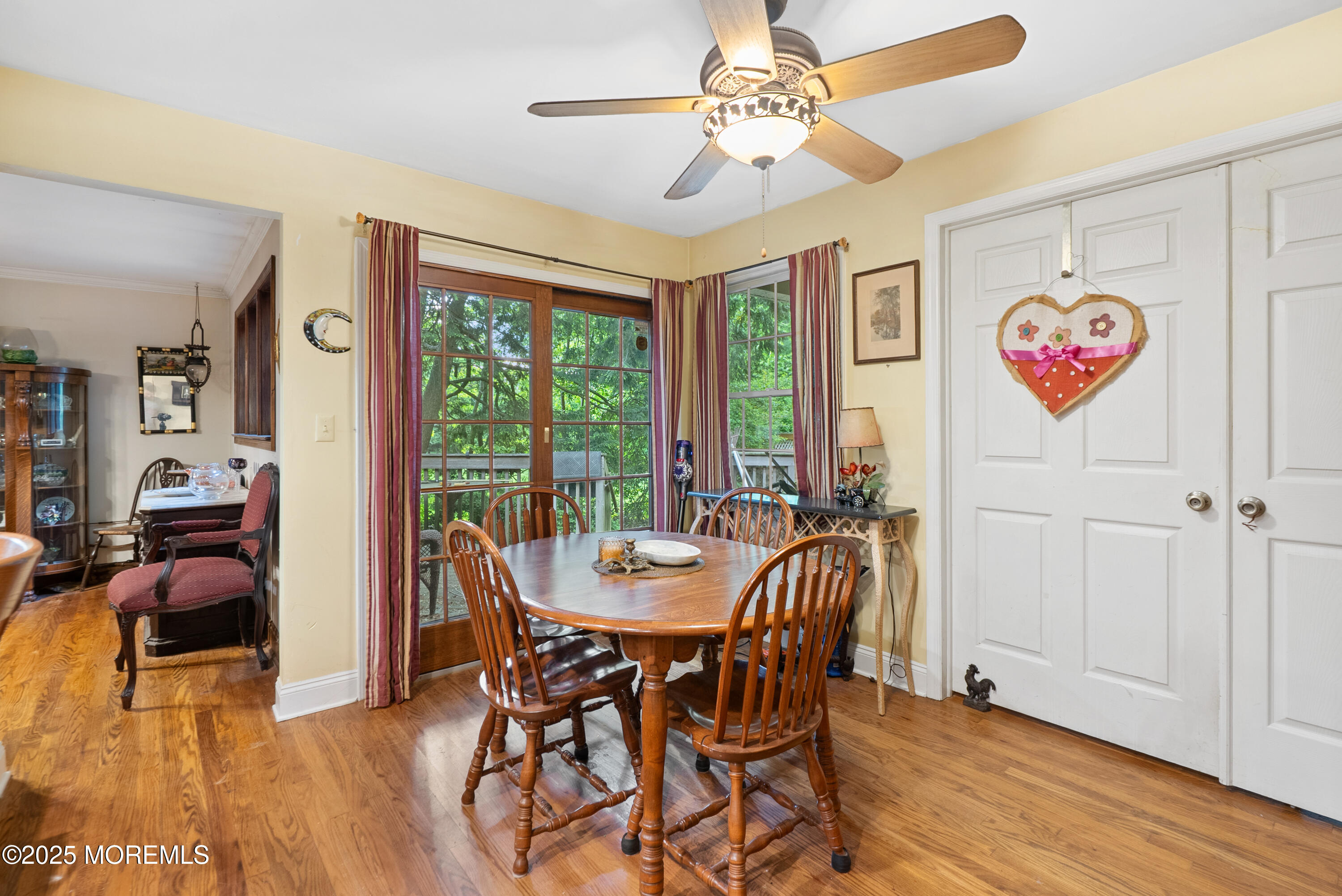 22 South Drive, East Brunswick, New Jersey image 14