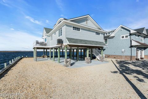 Photo of 351 W Bayview Drive, Lavallette, NJ 08735 (MLS # 22601534)