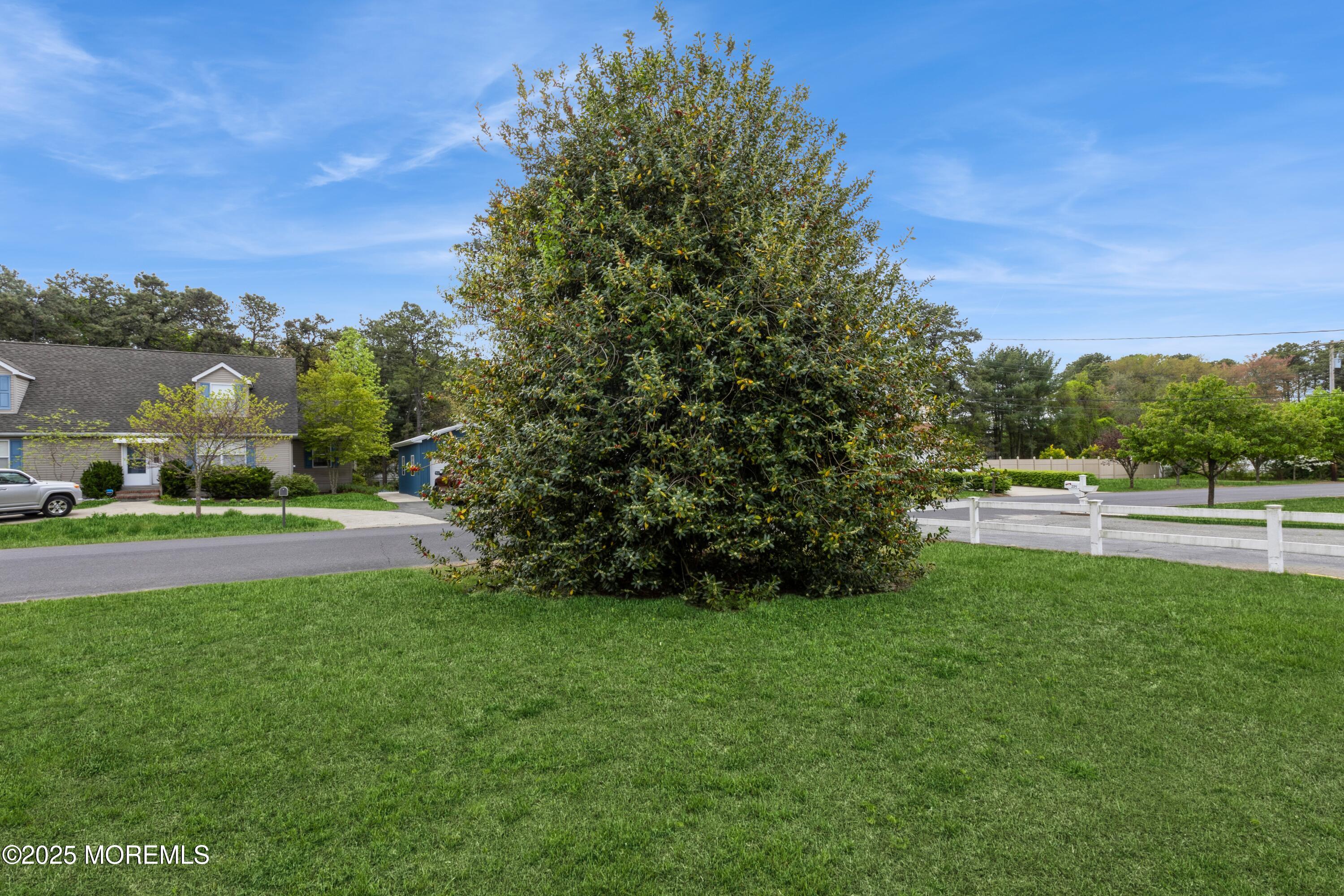 303 Savannah Road, Toms River, New Jersey image 3