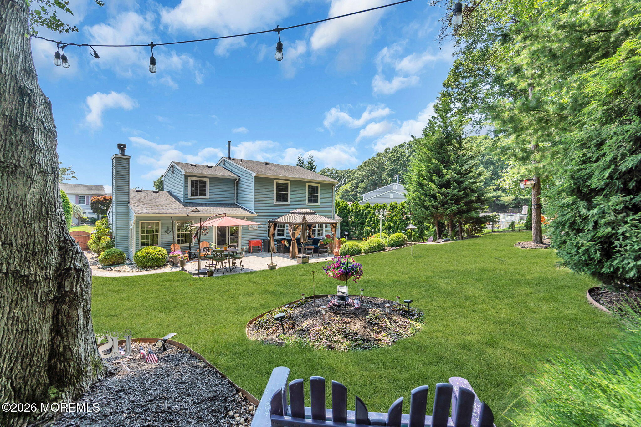 10 Yellowstone Lane