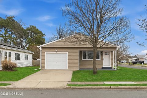 139 Torrey Pines Drive Toms River NJ 08757