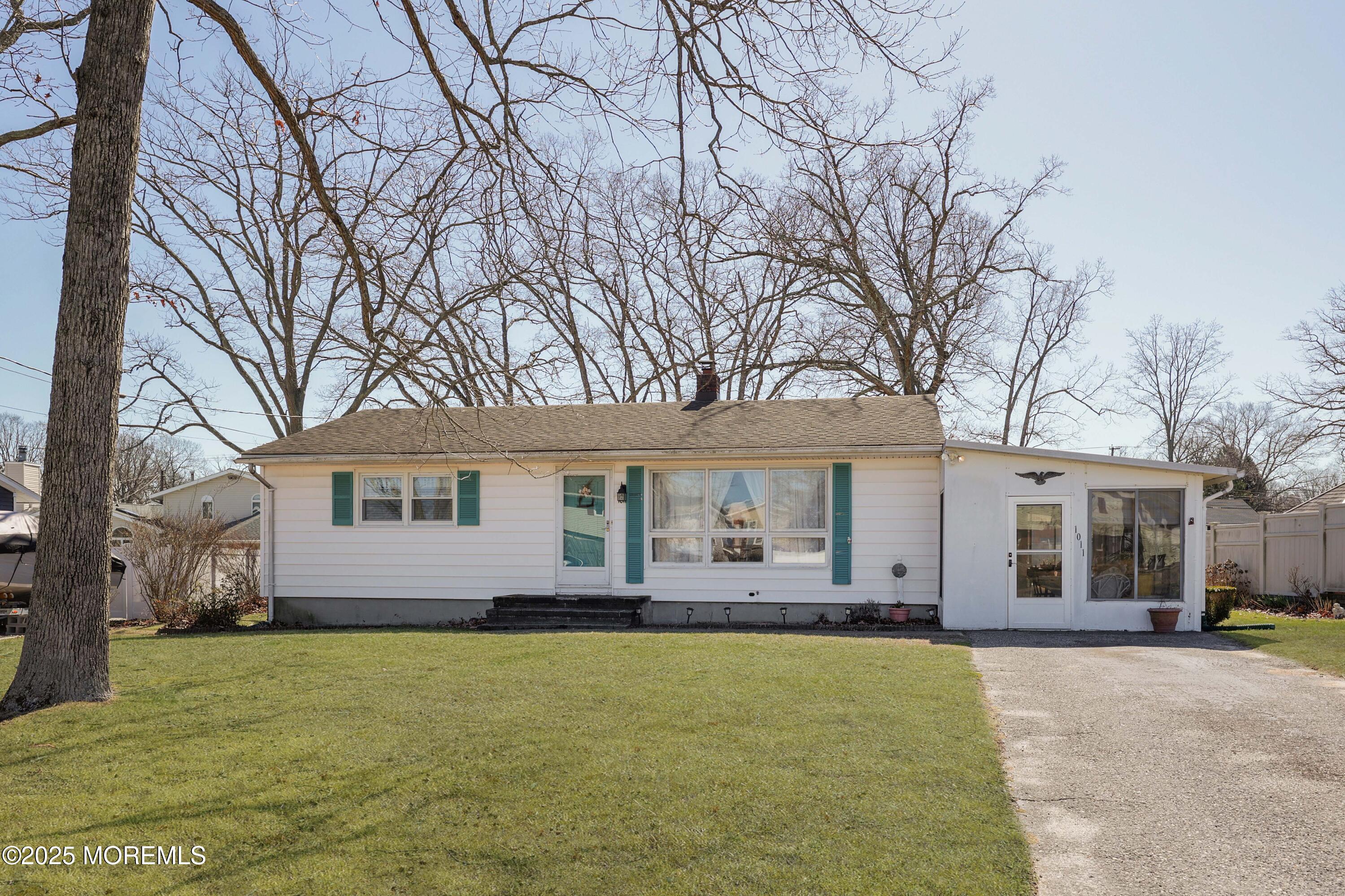 1011 Dove Street, Toms River, New Jersey image 3