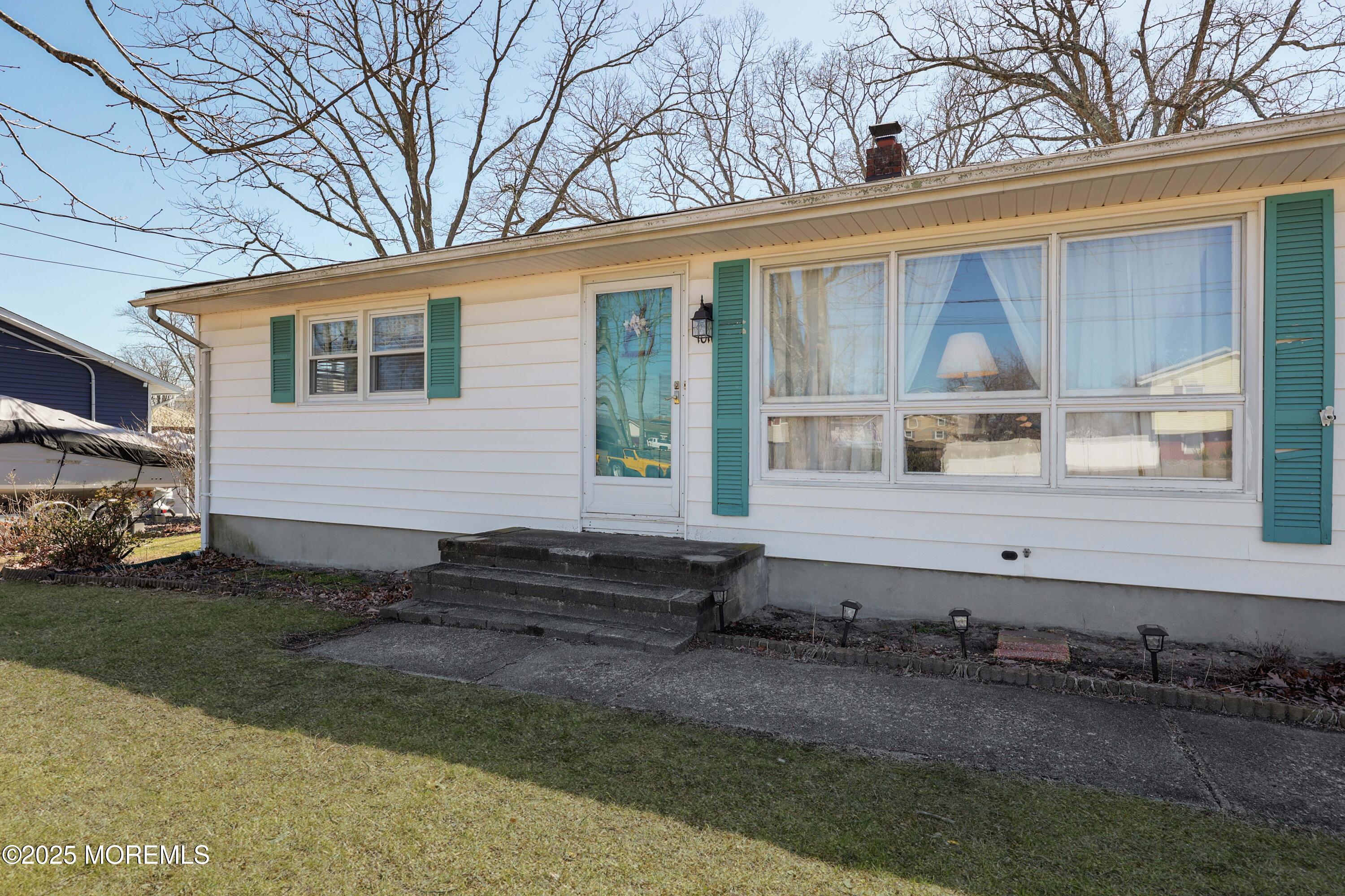 1011 Dove Street, Toms River, New Jersey image 1