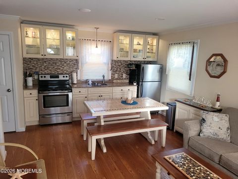 Condo For Sale - 52 Fremont Avenue #3<br/> Seaside Heights, NJ 08751