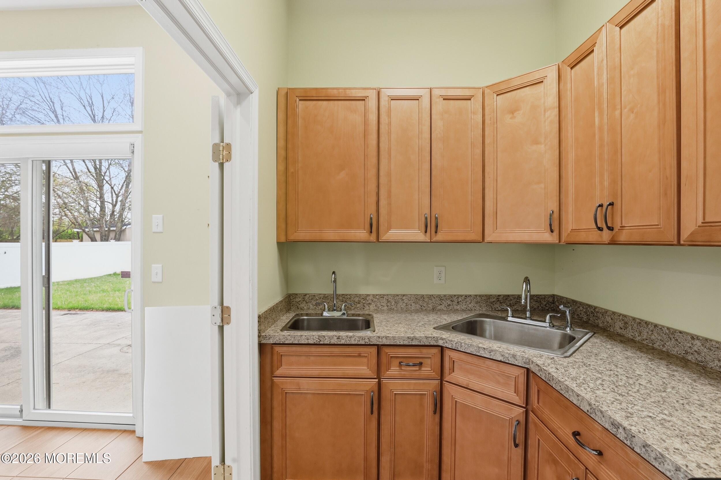 Lakewood, New Jersey, 08701, United States, 3 Bedrooms Bedrooms, ,3 BathroomsBathrooms,Residential,Active,2039067