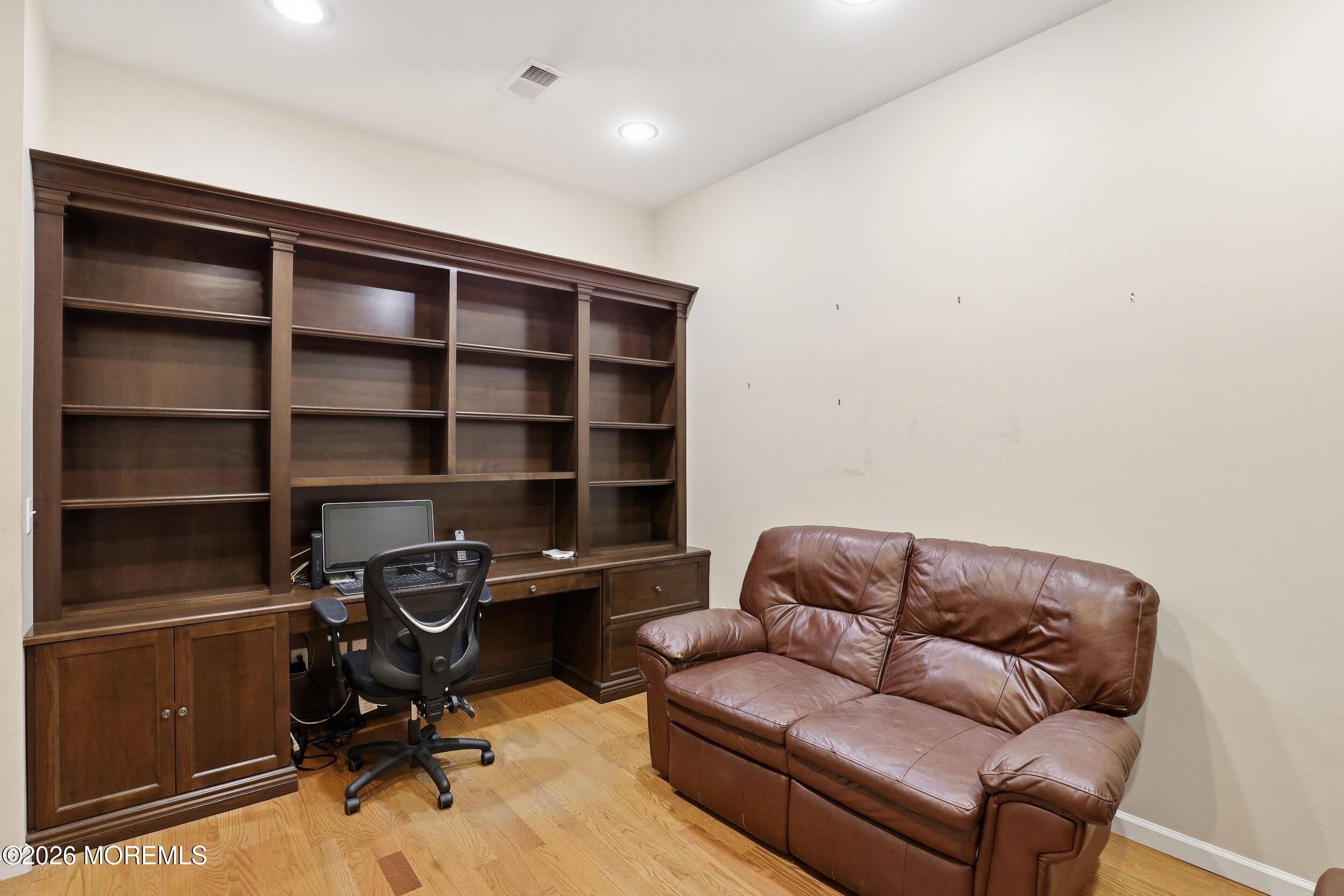 Lakewood, New Jersey, 08701, United States, 3 Bedrooms Bedrooms, ,3 BathroomsBathrooms,Residential,Active,2039067