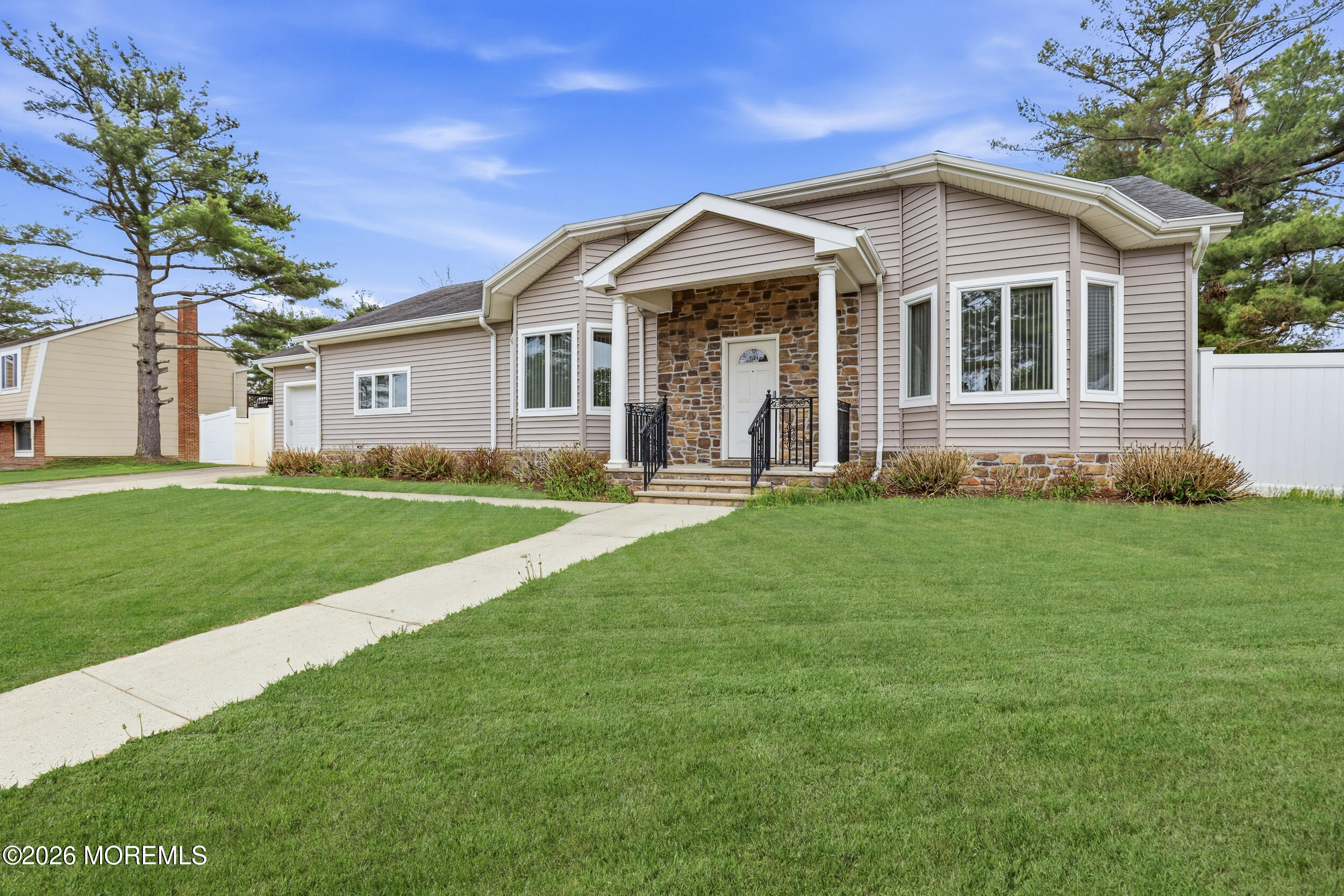 Lakewood, New Jersey, 08701, United States, 3 Bedrooms Bedrooms, ,3 BathroomsBathrooms,Residential,Active,2039067