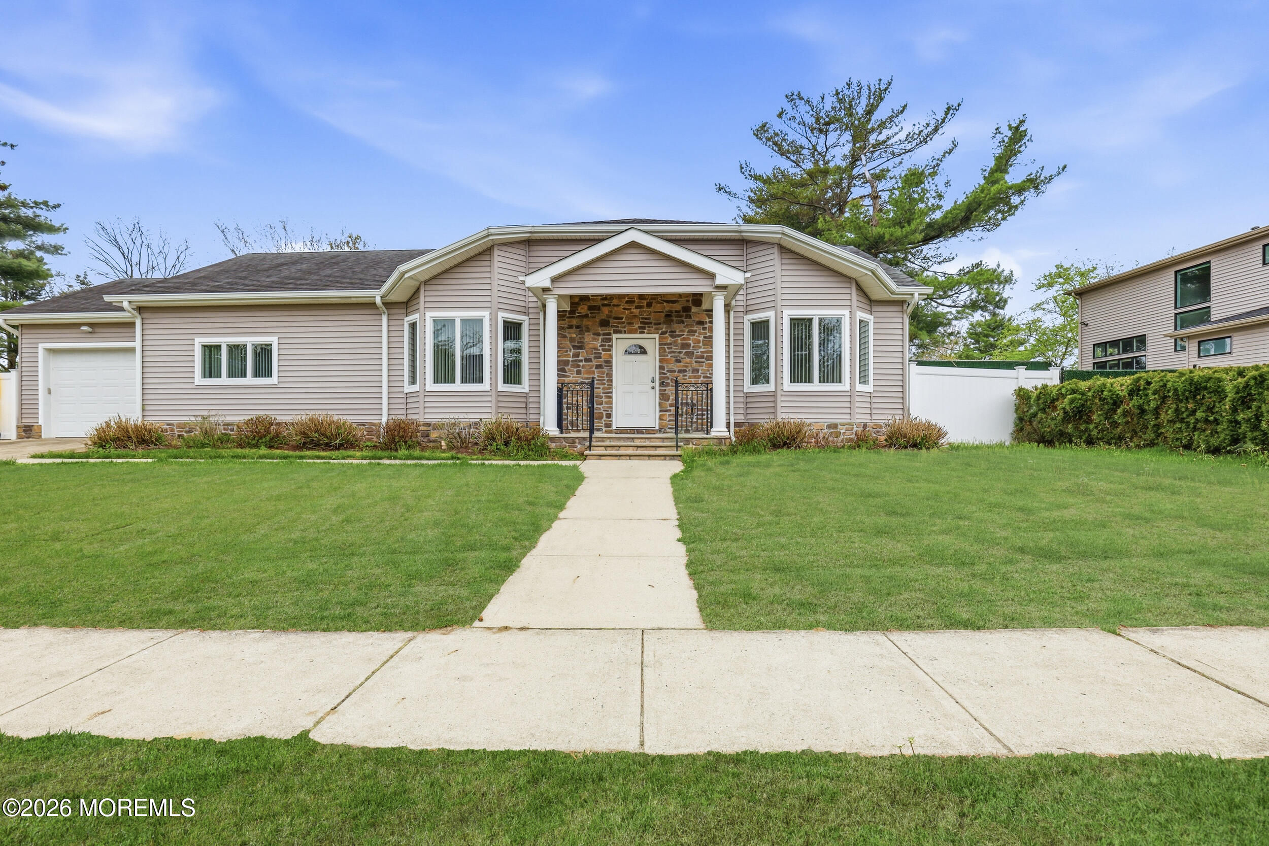 Lakewood, New Jersey, 08701, United States, 3 Bedrooms Bedrooms, ,3 BathroomsBathrooms,Residential,Active,2039067
