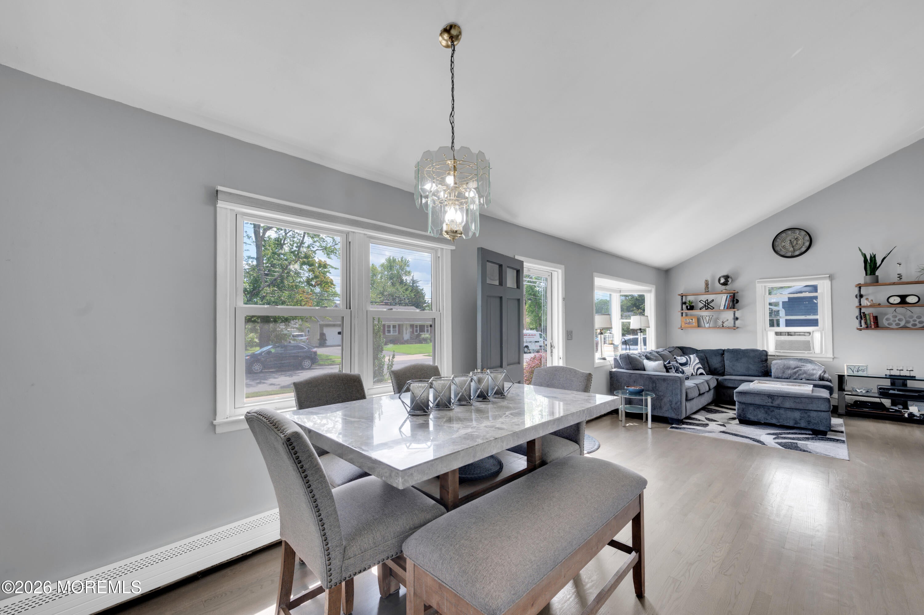 864 Roundtree Drive - Photo 4