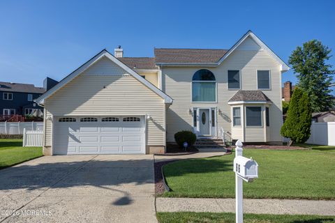 Homes For Sale - 66 Morris Court<br/> South Amboy, NJ 08879