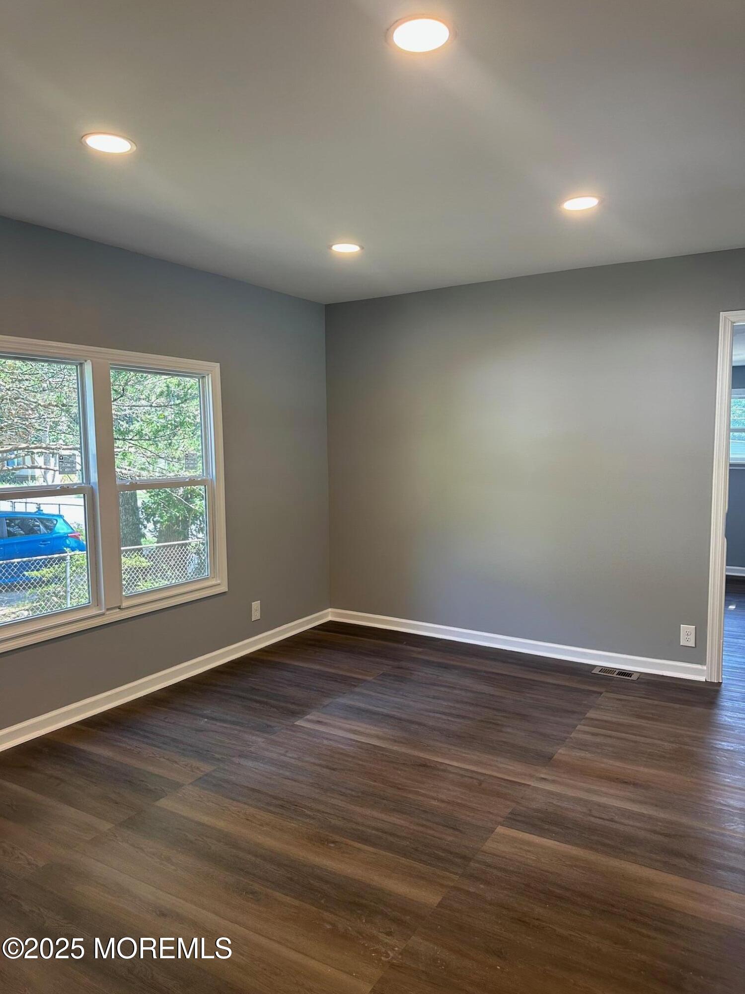 3561 Weymouth Road
