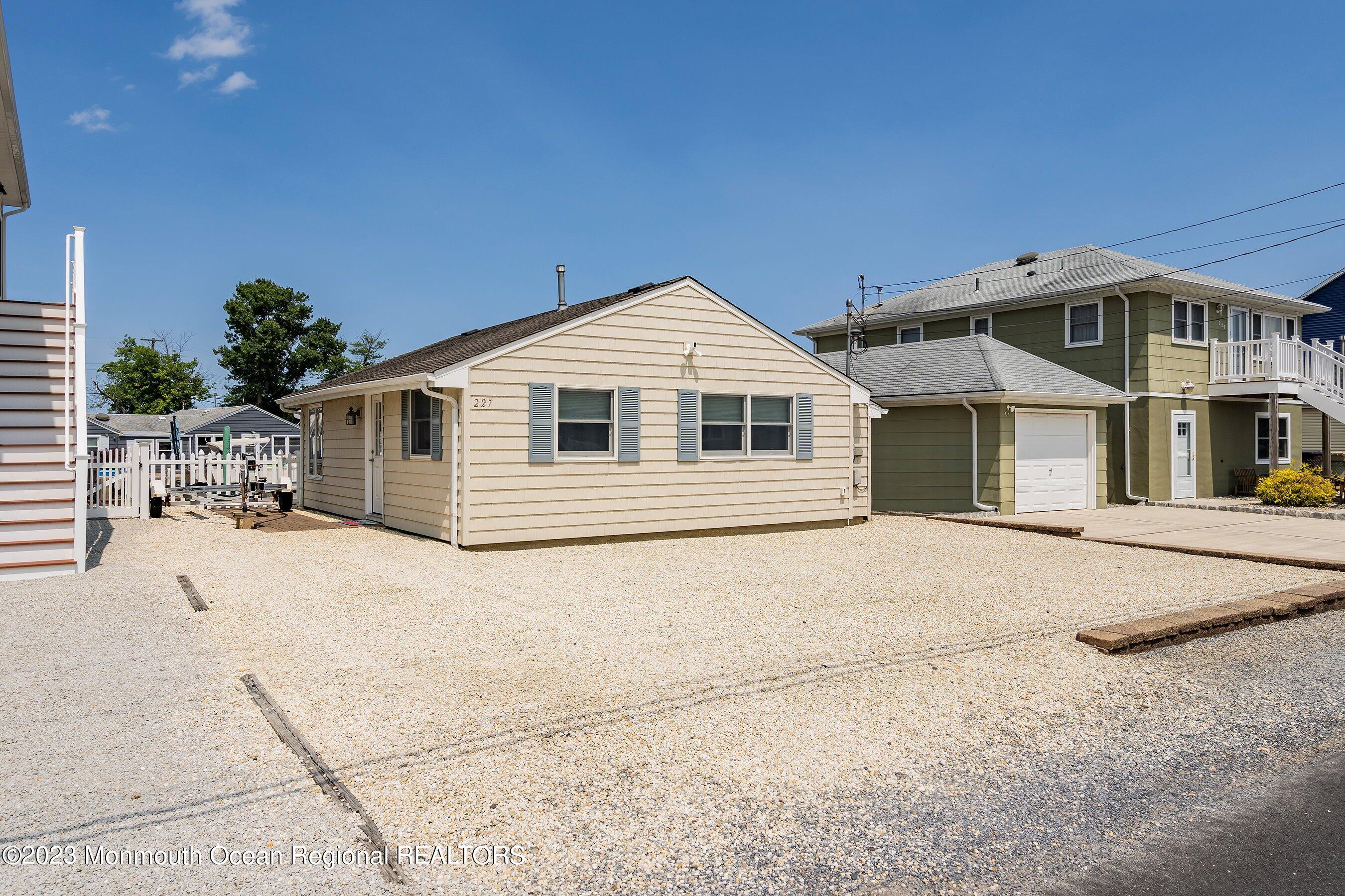 227 Butler Boulevard, Bayville, New Jersey image 4