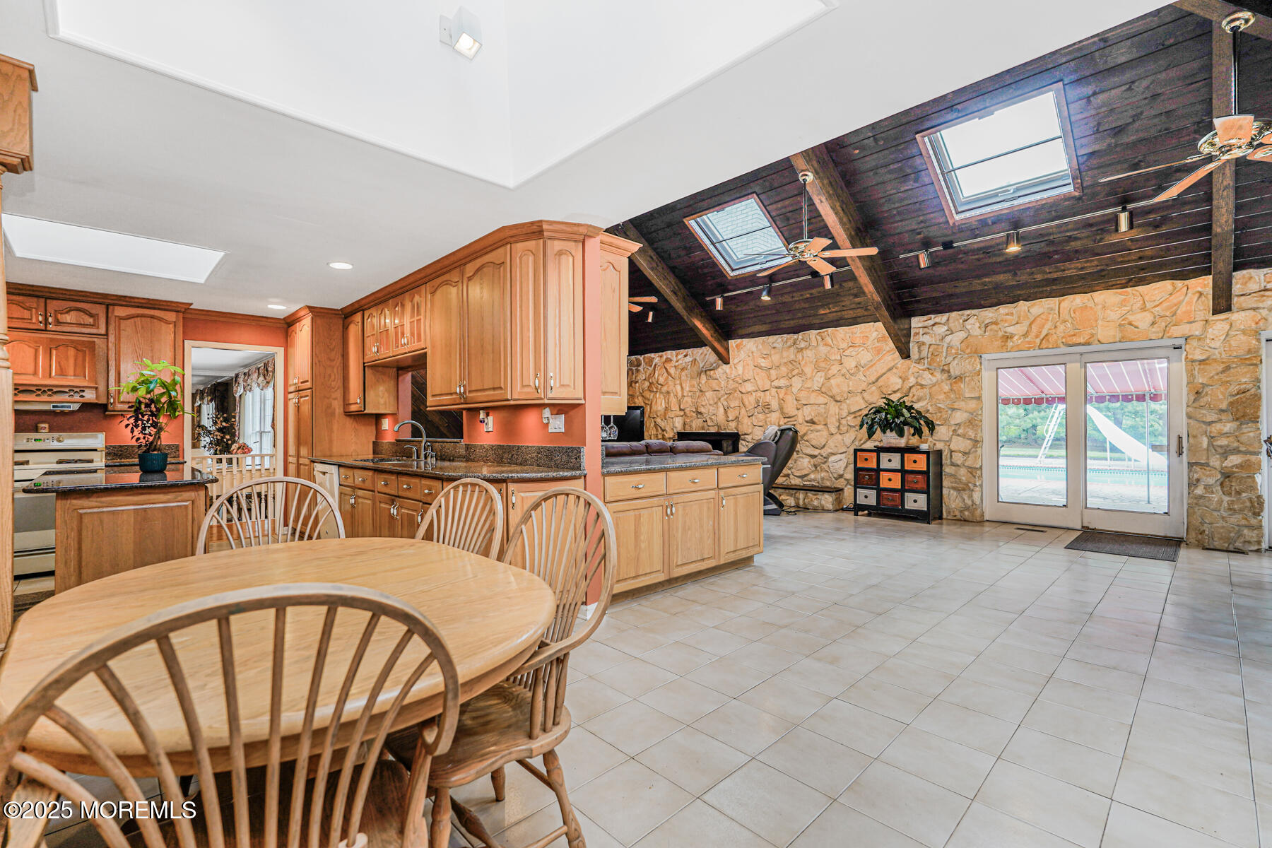 27 Southview Terrace, Middletown, New Jersey image 13