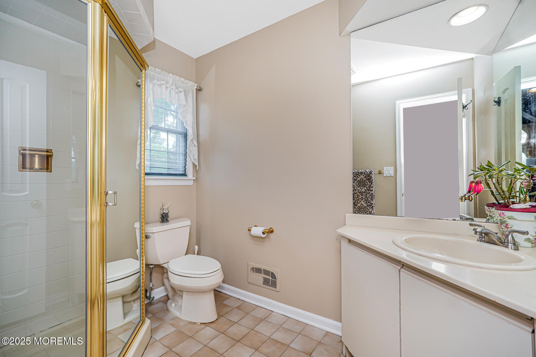 27 Southview Terrace, Middletown, New Jersey image 19