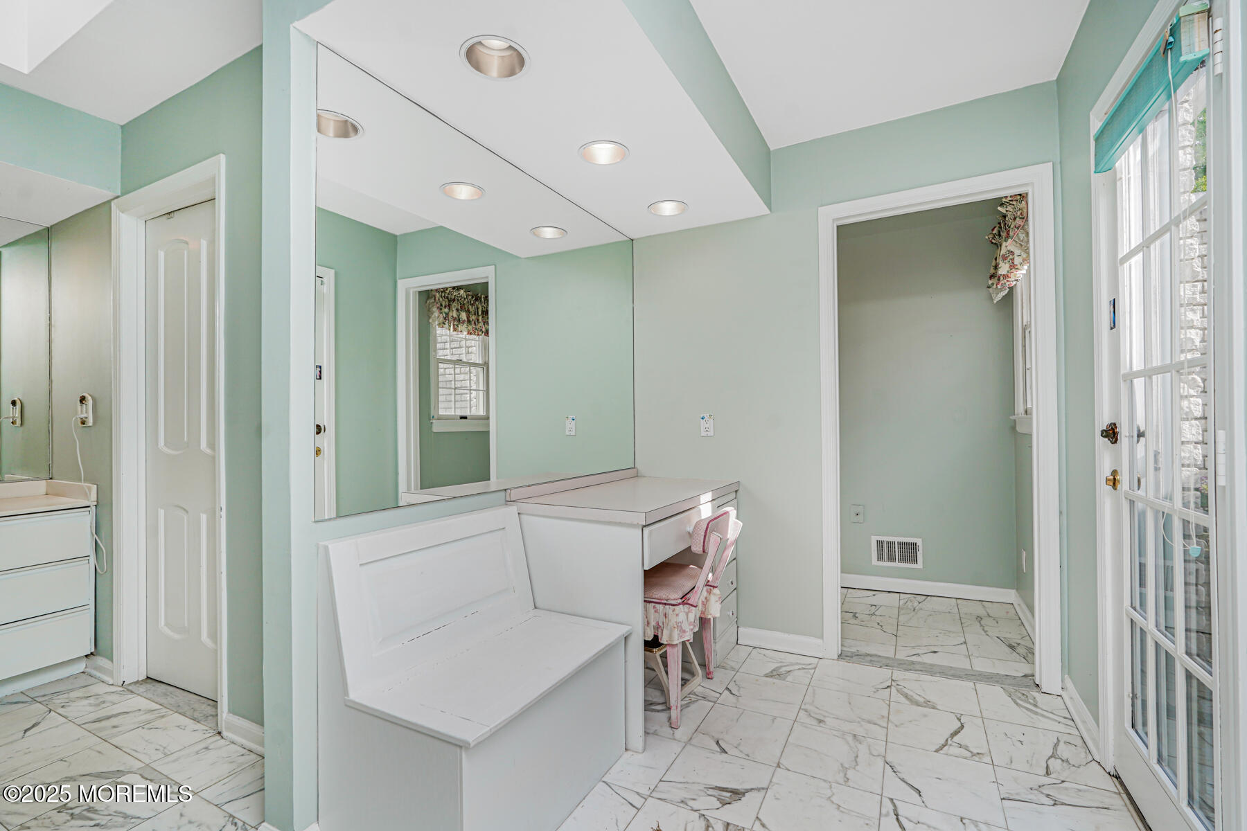 27 Southview Terrace, Middletown, New Jersey image 26