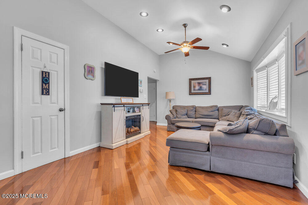6 Coral Drive, Hazlet, New Jersey image 12