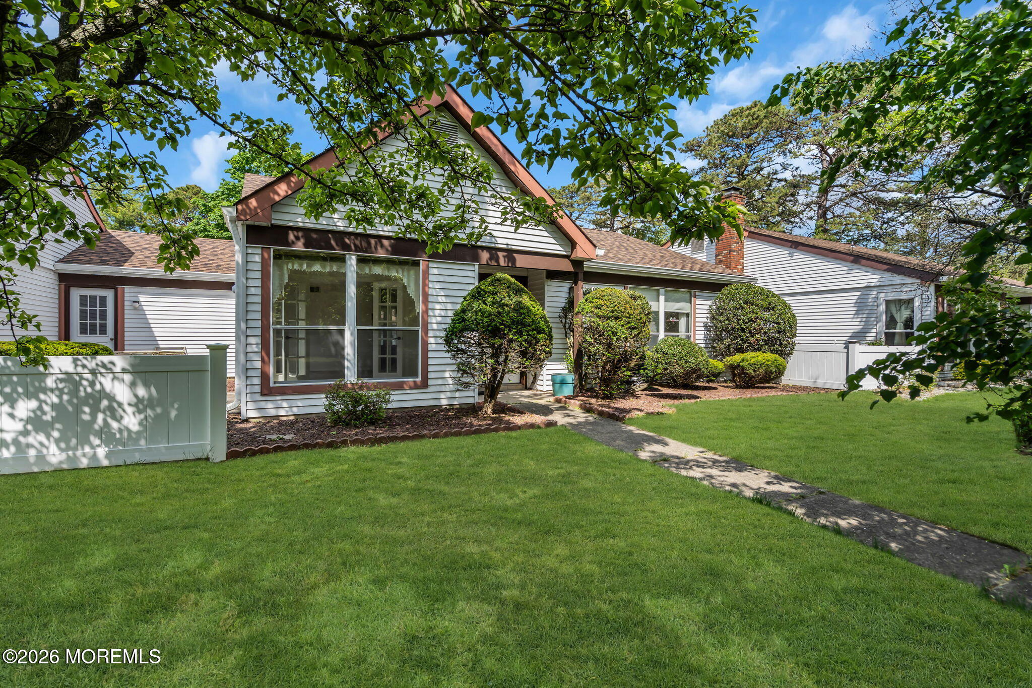 815B Liverpool Circle