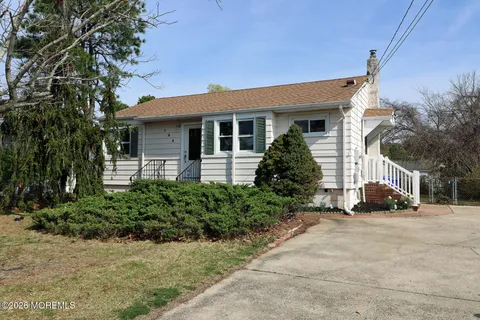 MLS: 22610715