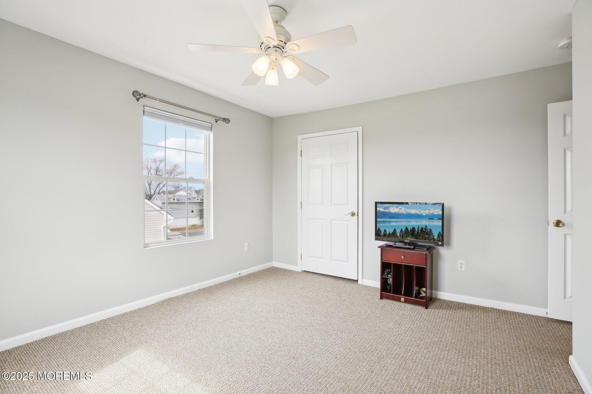 415 Lorillard Avenue, Union Beach, New Jersey image 40