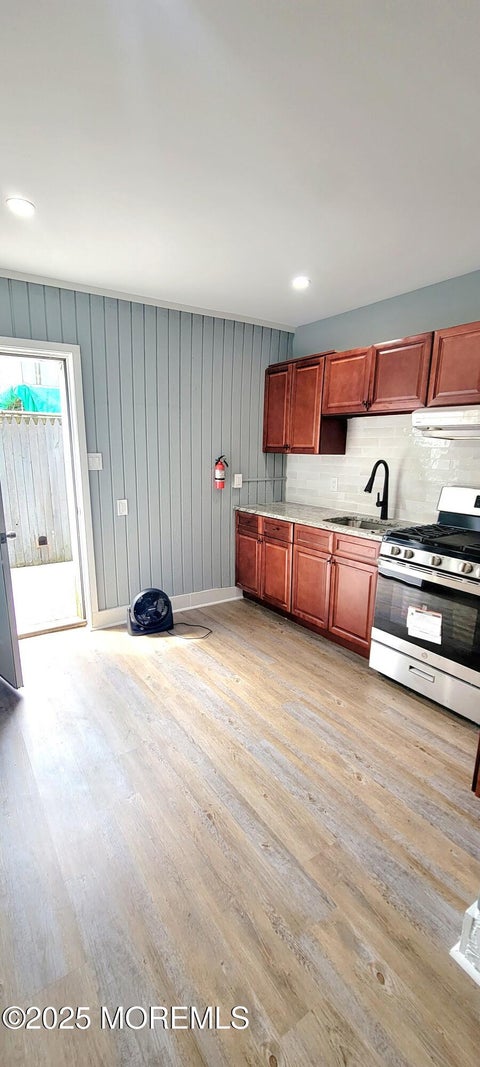 Apartment For Rent - 2402 Auburn Terrace #B<br/> Atlantic City, NJ 08401