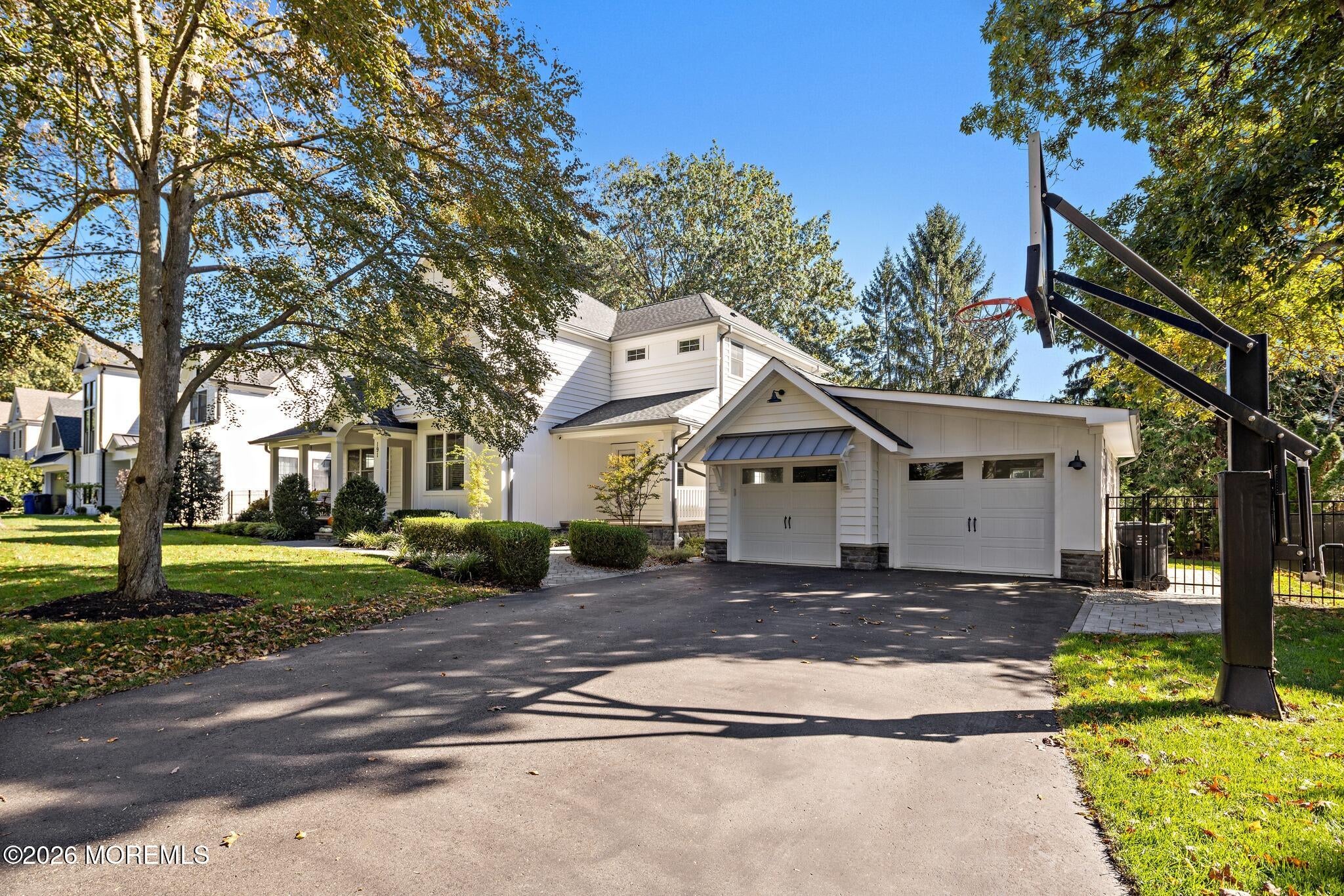 191 Oak Place