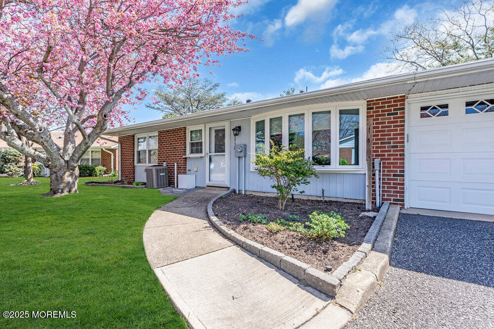 1093 B Argyll Circle, Lakewood, New Jersey image 6