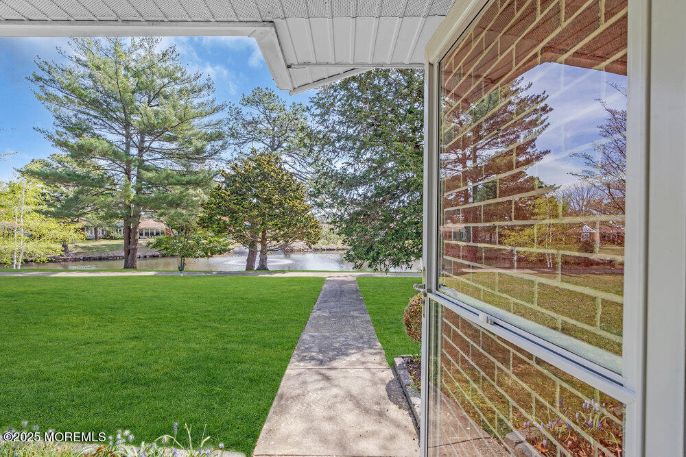 1093 B Argyll Circle, Lakewood, New Jersey image 4