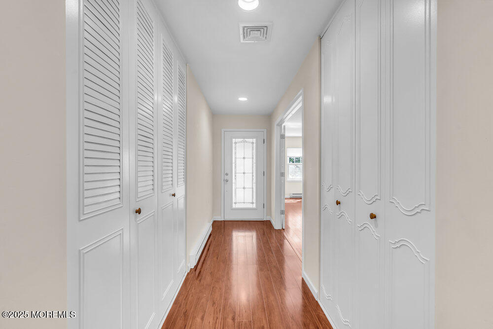 1093 B Argyll Circle, Lakewood, New Jersey image 13