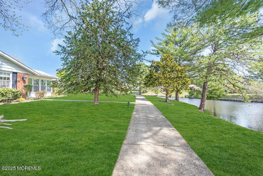 1093 B Argyll Circle, Lakewood, New Jersey image 5