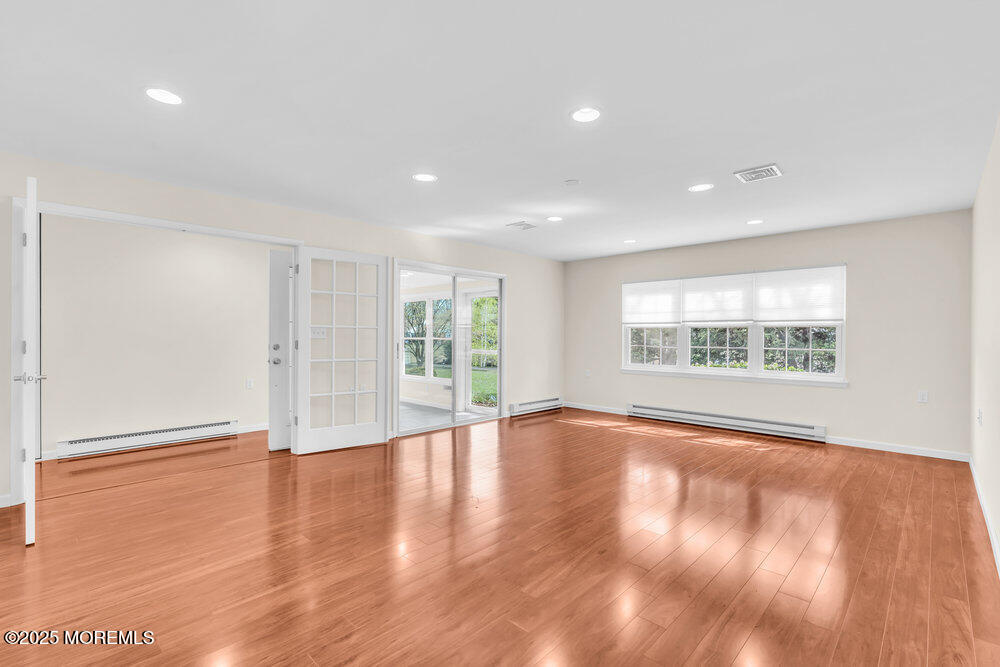 1093 B Argyll Circle, Lakewood, New Jersey image 15