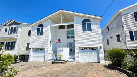 Homes For Rent - 1386 Paul Boulevard<br/> Manahawkin, NJ 08050
